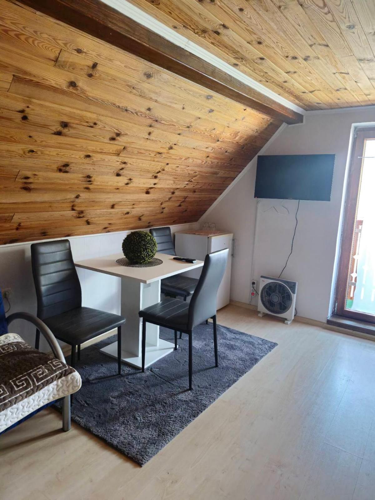 Ferienwohnung Kometer Soba Bovec Exterior foto